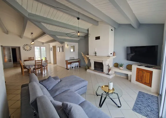 La De Bellevue Villa *
