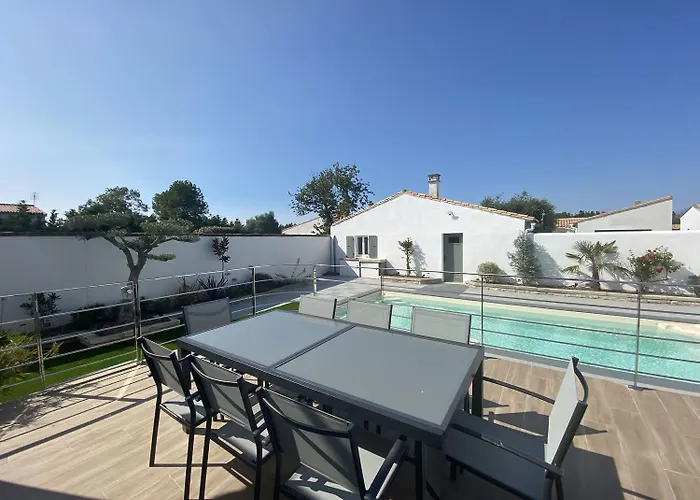 La De Bellevue Villa La Flotte